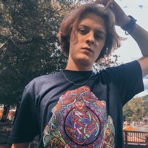 Meet your Posher, Kyle